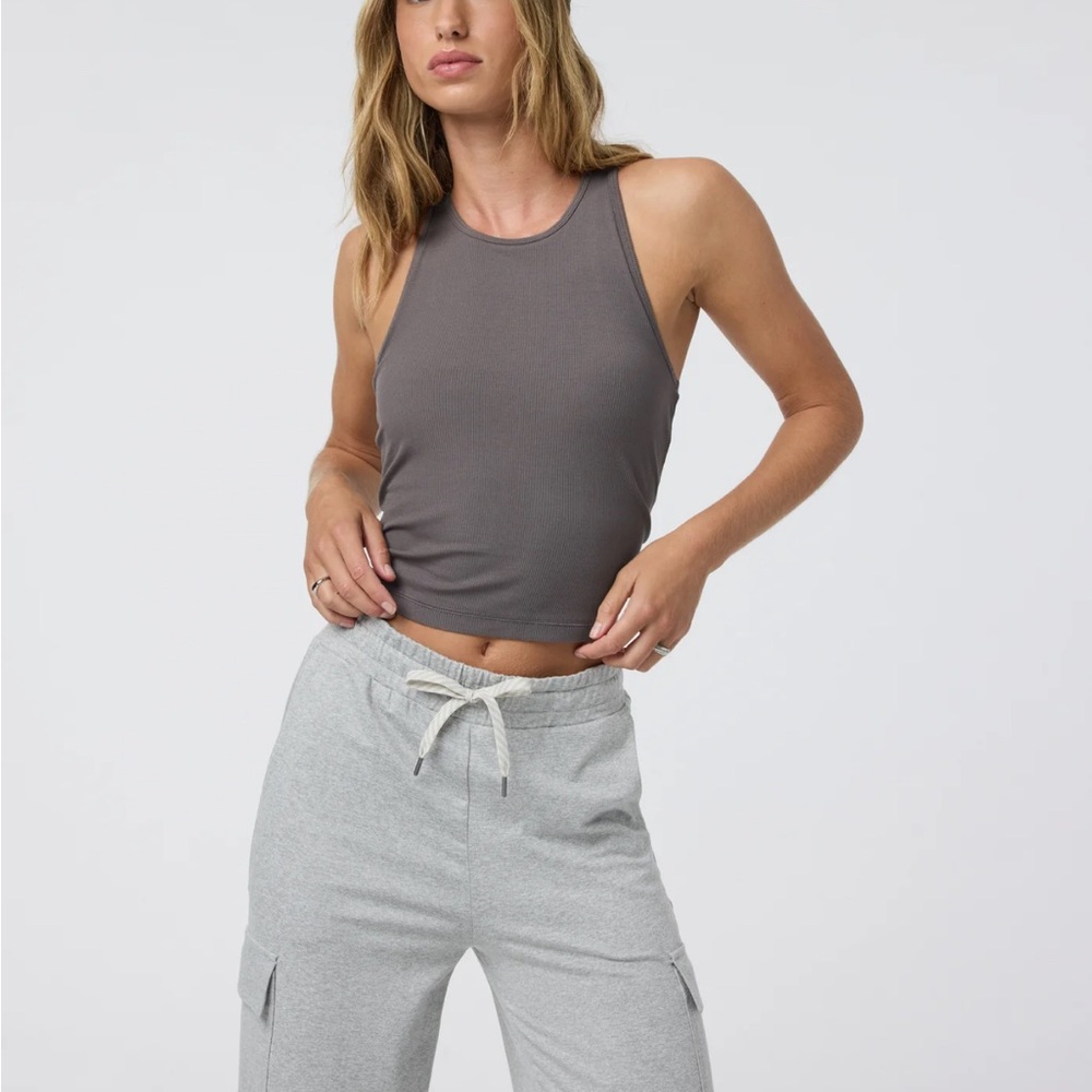 Vuori pose plyo tank